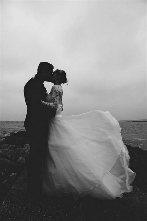 Dia Dos Namorados Ideias Lindas De Fotos De Beijo Dos Noivos No Casamento Fotos De Casamento