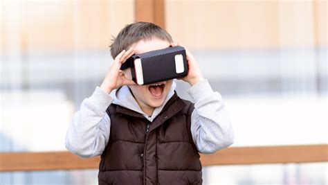 With virtual reality (vr), you can tour the universe in a spaceship, view a potential house before buying, perform a medical operation to learn more about what vr motion sickness is, what causes it, and how to minimise it so you can enjoy your favourite games and simulations, read this article Are virtual reality headsets safe for kids? - CBS News