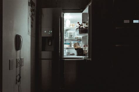 Peti sejuk tergolong dalam kelas peralatan rumah tangga yang besar. 3 Tip Untuk Pilih Saiz Peti Sejuk Sesuai Untuk Kediaman ...