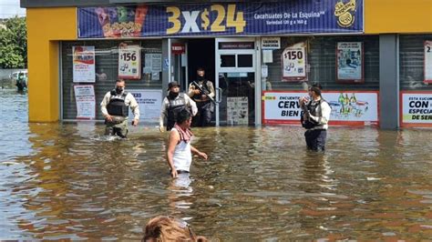 Sube A 6 Los Muertos Por Las Inundaciones En Tabasco Arrestan A 11 Por