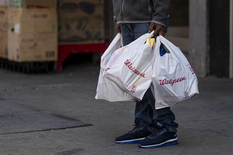 Watch Shock Video Shows Man Filling Garbage Bag In San Francisco Walgreens Shoplifting In