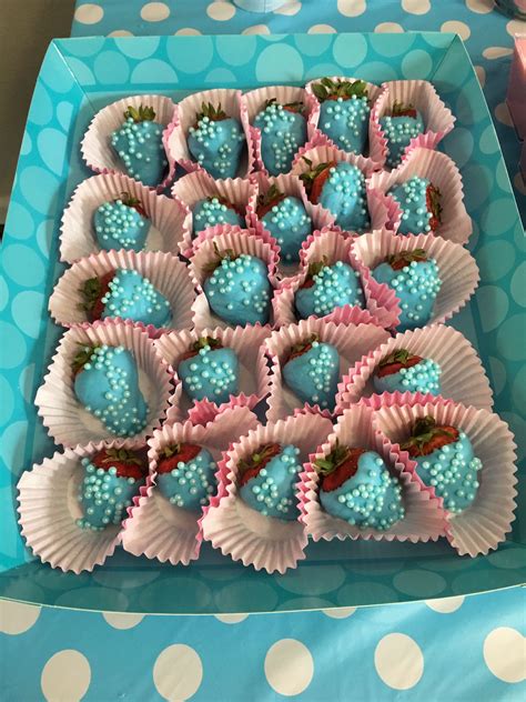 Gender Reveal Chocolate Covered Strawberries With Candy Pearls