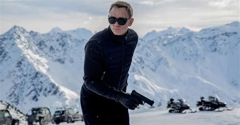 Daniel Craig Admits He Fakes Driving Aston Martin In James Bond