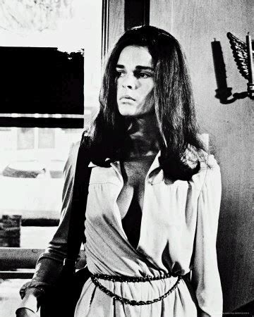 PooLovesBoo Style Icon Ali Macgraw
