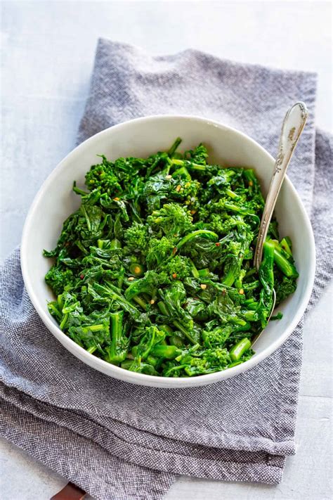 Sautéed Broccoli Rabe Rapini With Garlic And Oil Coley Cooks