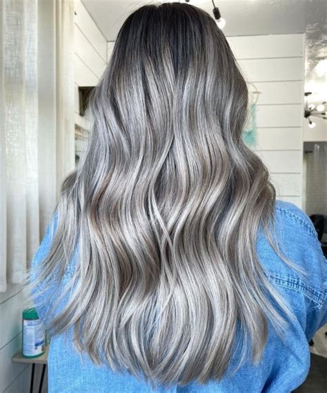 40 Bombshell Silver Hair Color Ideas For 2022 Hair Adviser Silver