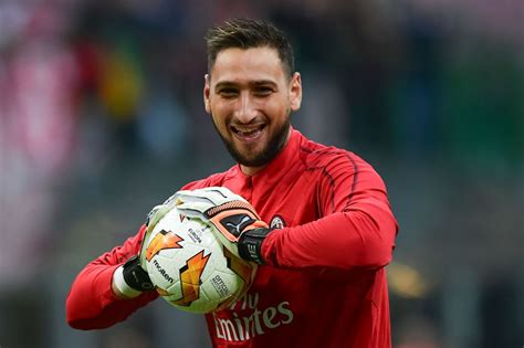 Donnarumma is the second youngest keeper ever to play in italy's serie a. Squawka Football on Twitter: "ON THIS DAY: In 2015, a 16 ...