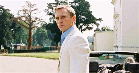 Daniel Craig Opens Up About Being Under The Limelight Of Stardom ‘i