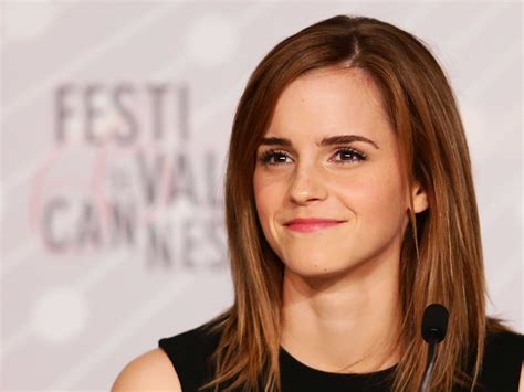 Emma Watson Fakes Pimpandhost