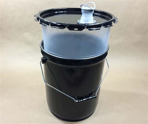 5 Gallon Polyethylene Lined Steel Pails Drums And Metal Buckets Metal