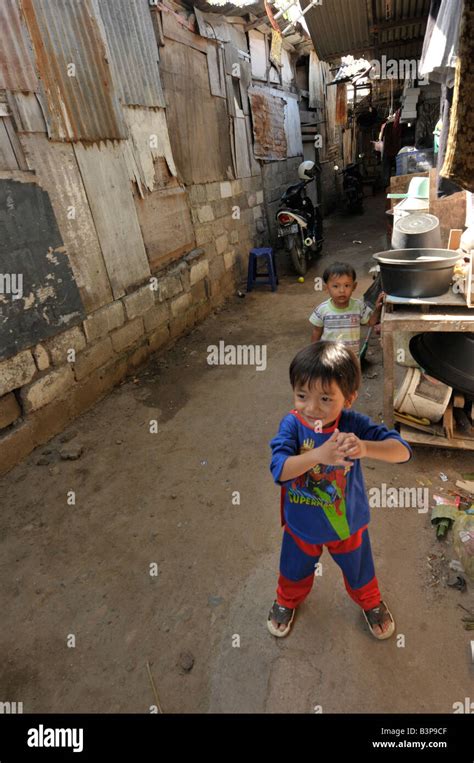 Slum In Backstreets Of Kutabehind Paradise Poor Slum Children