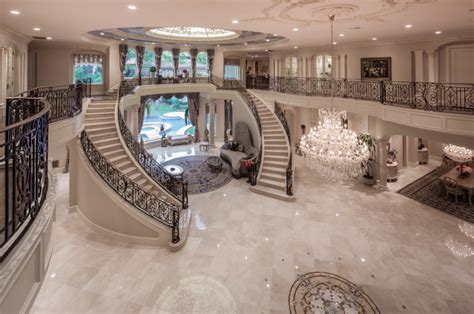 Mediterranean Mansion In Houston Tx With Amazing Foyer