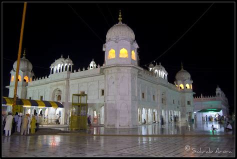 Gurdwara Dukh Niwaran Sahib Banyan Tree Taj Mahal City