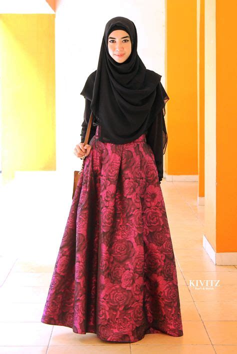 Baju muslim gamis sekarang sudah tidak lagi menjadi baju yang didominasi oleh wanita muslim yang baik ibadahnya saja. 10+ Trend Model Baju Muslim Syar'i Modis Terbaru
