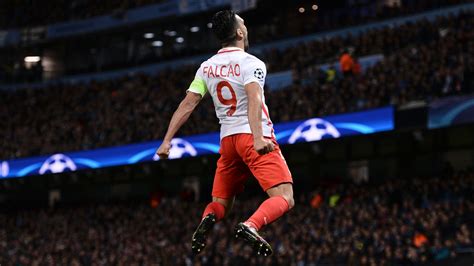 Maybe you would like to learn more about one of these? Falcao, en los planes del Milán - Futbol Hoy