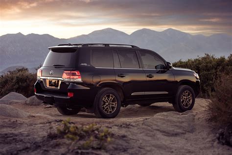 2020 land cruiser heritage edition embraces retro styling off road toughness