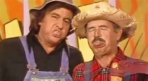 Johnny Cash And Hee Haw Gang Will Have You Laughing With Corny Jokes