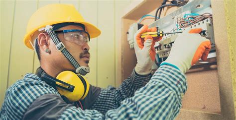 What Is The Salary And Job Outlook For Electricians In Pennsylvania