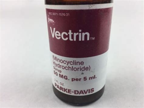 Vintage Vectrin Syrup Pharmacy Empty Medicine Bottle 375 Parke Davis