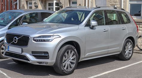 The 2010 volvo xc90 traces its roots back to 2003, when the crossover craze was just getting underway. Volvo XC90 - Vikipedi