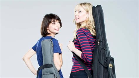 The Promising Garfunkel And Oates Struggles To Find Itself On Tv