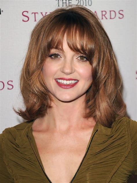 17 Amazing Hairstyles For Shoulder Length Hair With Bangs