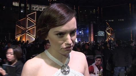 Star Wars The Force Awakens Daisy Ridley Japan Premiere Red Carpet