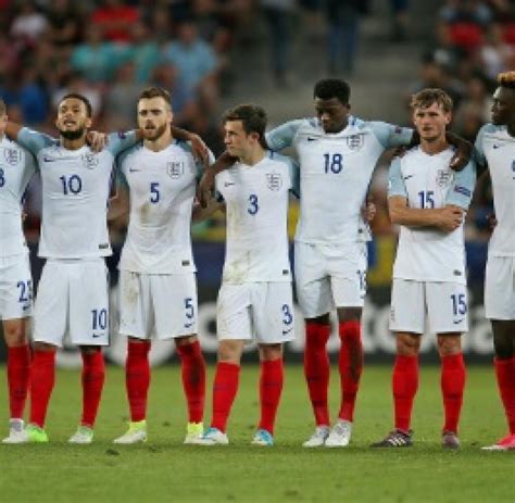 Hier seht ihr alle dennoch fürchtet england das elfmeterschießen bei der wm, die bilanz sieht böse aus, auch wenn. sp-Fußball-DFB-U21-EM-2017-England-Pressestimmen ...