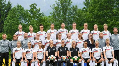 Der kader für die europameisterschaft in ungarn und slowenien vom 21. Frauen-WM 2019: Deutschland-Kader mit allen Spielerinnen ...