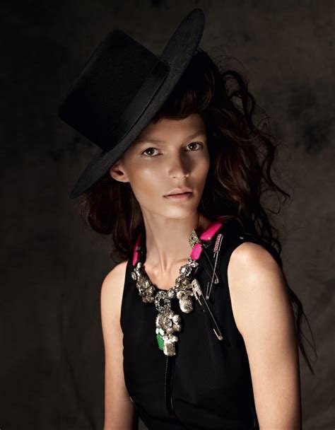 Polish Models Blog Editorial Emilia Nawarecka For Glamour Poland