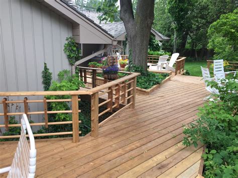 Lakeside Fence And Deck