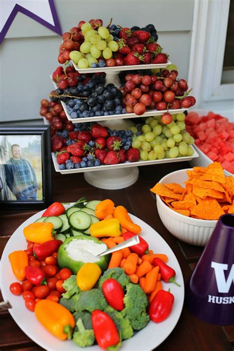 UW GRADUATE! | Graduation party foods, Graduation party food table