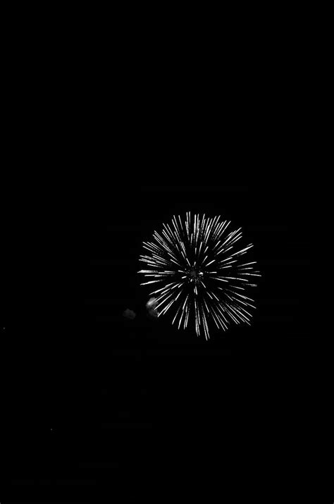 Fireworks Salute Night Black Bw Hd Phone Wallpaper Peakpx