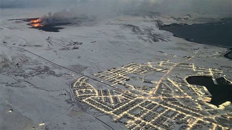 Iceland Volcano Eruption Dashes Hopes Residents Can Spend Christmas At