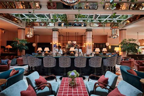 Where is cecconi's italian restaurant in amsterdam located? Restaurant Cecconi's Amsterdam