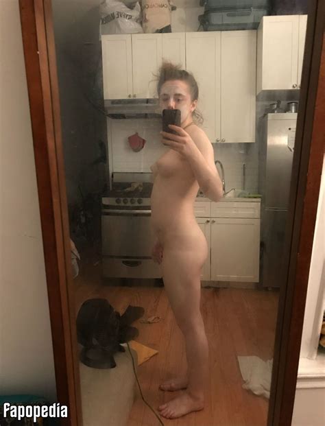 Lily Mo Sheen Nude Leaks Photo Fapopedia