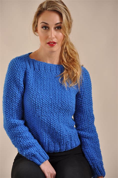 Hand Knitted Sweater Manualidades