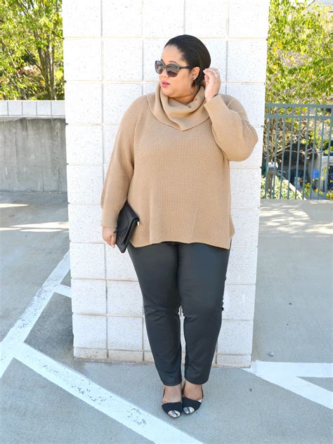 Fall Style Chunky Sweaters And Leggings