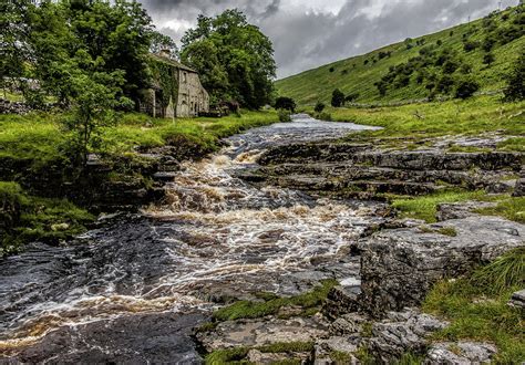 River Wharfe Yorks Dales Photograph by Trevor Kersley