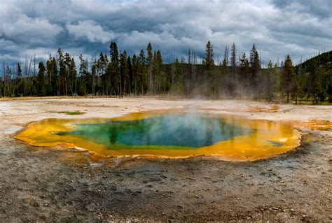 Here's what to see and do in the world's first national park. 10 Things You May Not Know About Yellowstone National Park ...