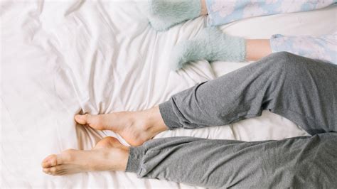 Restless Leg Syndrome Rls Causes Symptoms Diagnosis And Treatment