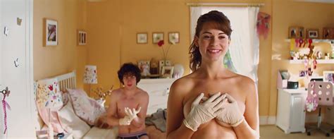 Nude Video Celebs Lyndsy Fonseca Sexy Kick Ass 2010