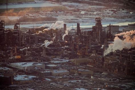 Pollution From Canadas Oil Sands May Be Underreported Climate Central