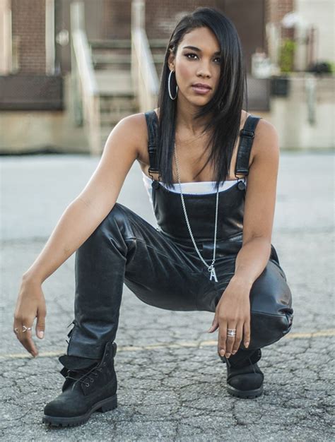 Aaliyah dana haughton , known mononymously as aaliyah, was an american singer, actress, dancer, and model. Did The Aaliyah Biopic At Least Get The Fashion Right? - MTV
