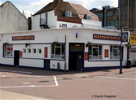 We went there for the convenience, close to roy thompson hall, etc. Elephant and Castle, Woolwich, London, SE18 6JY - pub ...