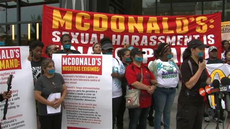 fast food workers protest sexual harassment outside of chicago mcdonald s good morning america