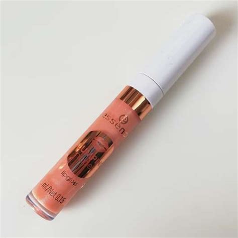 Test Lip Plumper Essence Plumping Nudes Lipgloss Farbe 01 Xxl Charm Pinkmelon