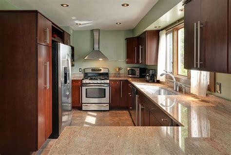 Sherwin Williams Paint Colors That Go With Cherry Cabinets