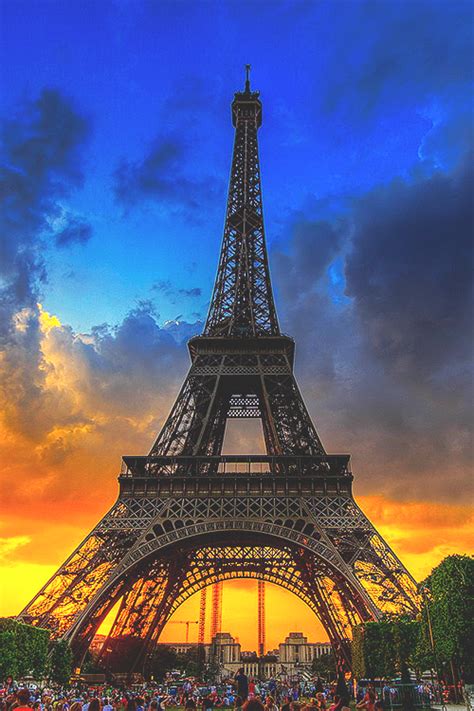 Eiffel Tower Sunset Paris With Images Eiffel Tower Effiel Tower