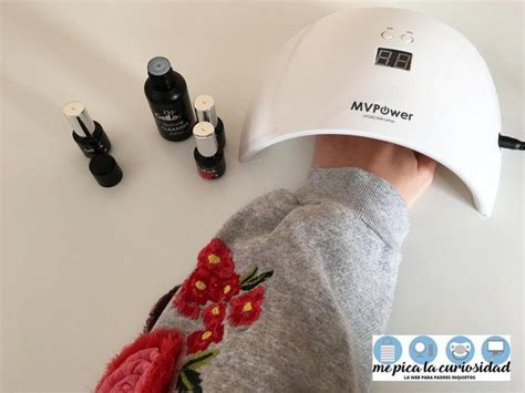 Los esmaltes semipermanentes se presentan como la solución para lucir unas uñas bonitas y cuidadas durante más tiempo. Uñas semipermanentes en casa: ️ ️ cómo se hacen en 2020